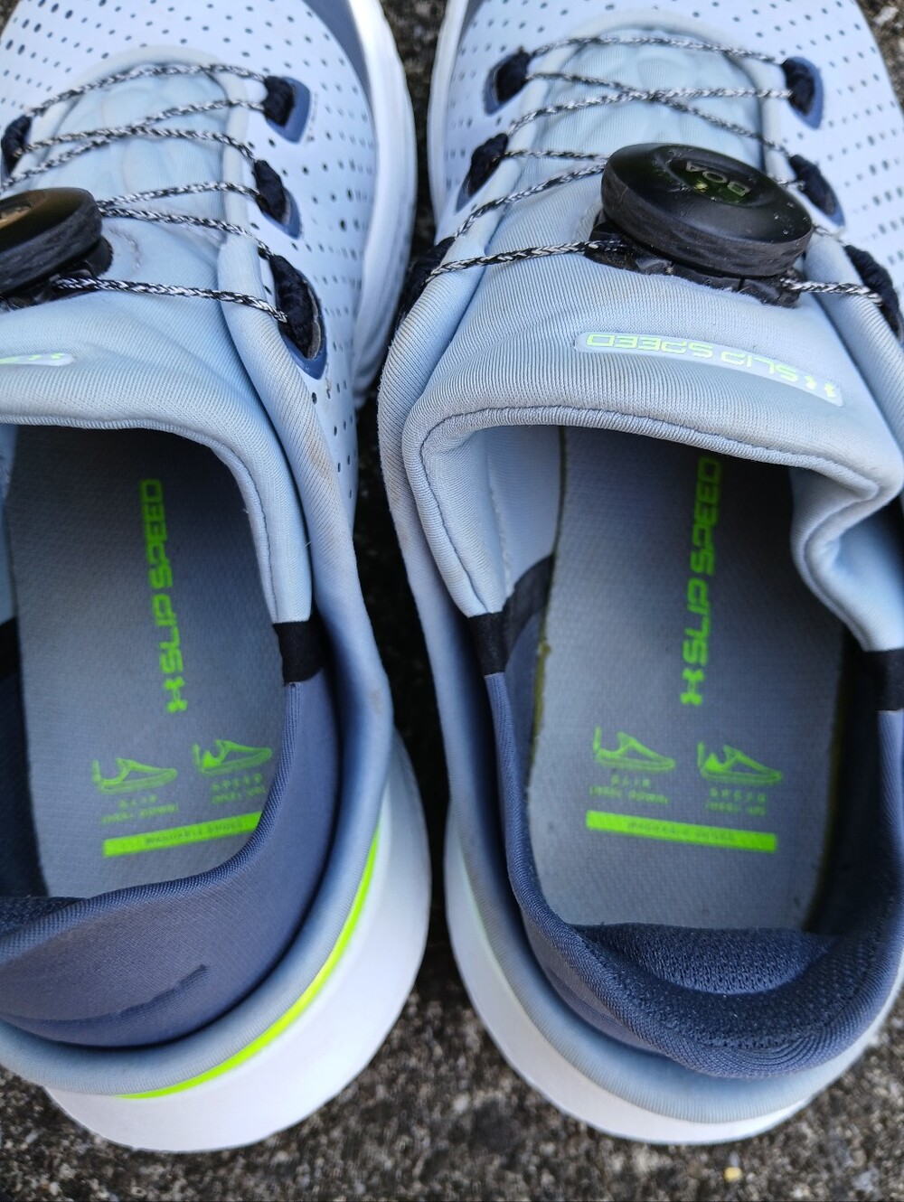 Under Armour Women's Size 8 Light Gray Athletic Shoes with Neon Green Accent - Picture 4 of 9